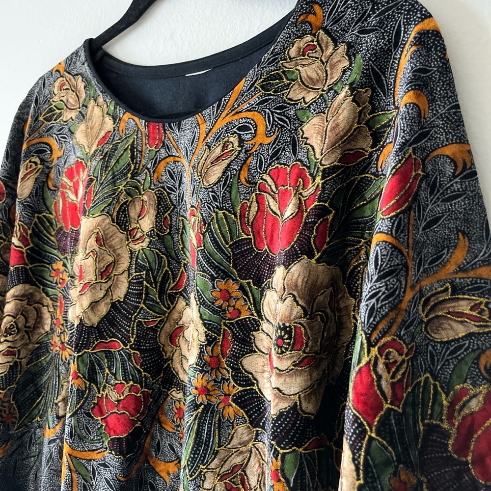 Floral Patterned Sweater - Picture 2 of 4